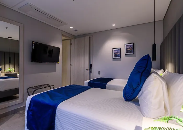 4 Sur Hotel