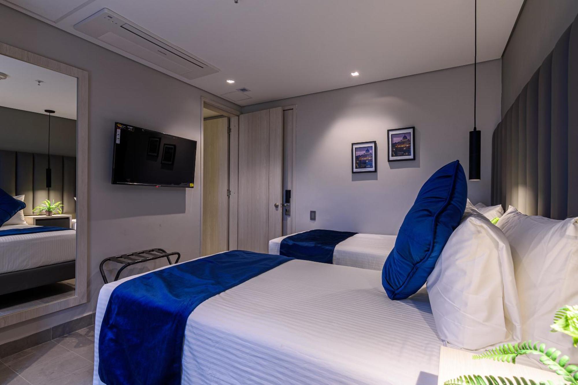 4 Sur 4* Medellín